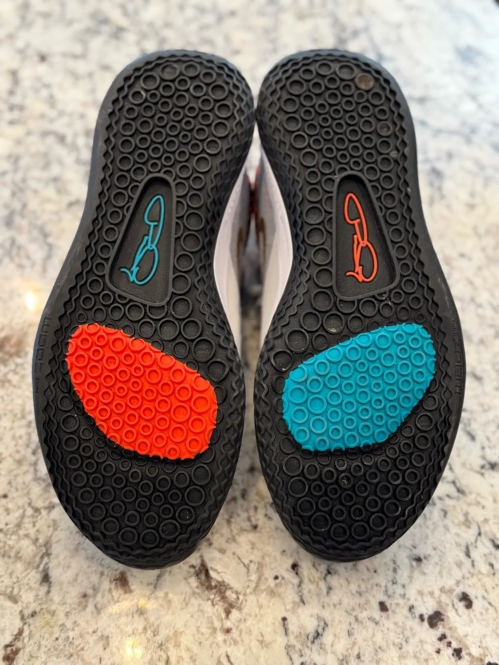 Nike PG Basketball Sneakers Men’s 9.5 Gray Orange Multicolor Athletic Shoes